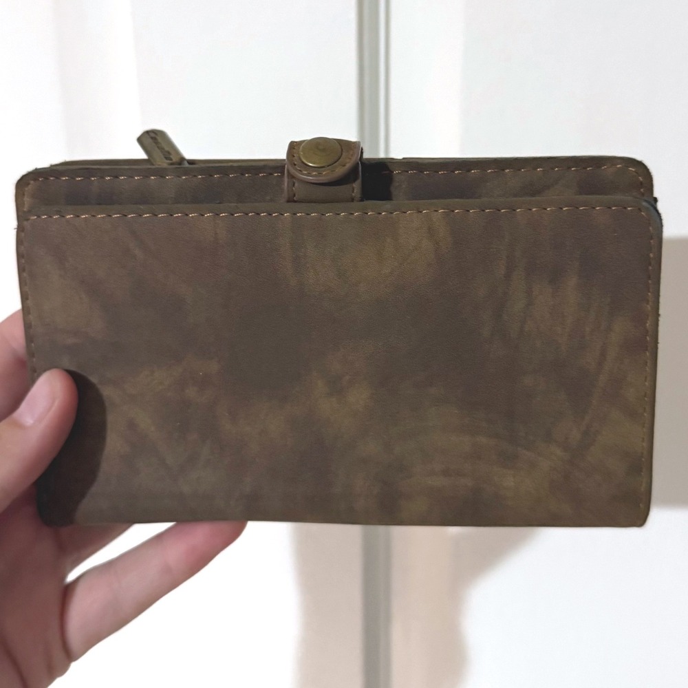Caseme Brown Distressed Vegan Leather Bifold Wallet Multi Card Slot ID Window